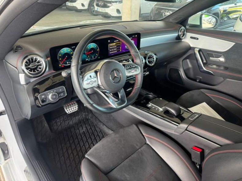Mercedes Třída CLA - hlavní foto