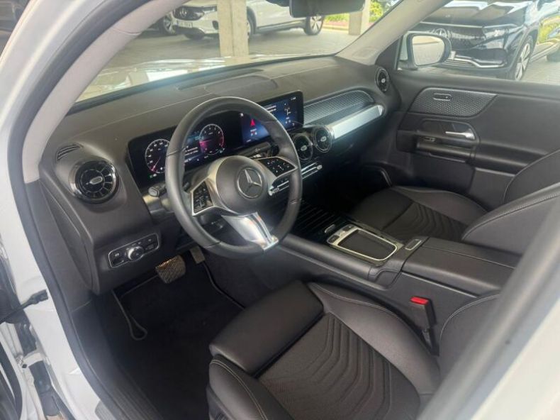 Mercedes GLB - hlavní fotka