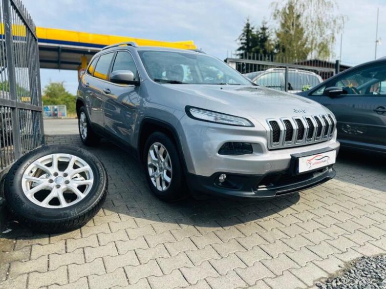 Jeep Cherokee - hlavní fotka inzerátu