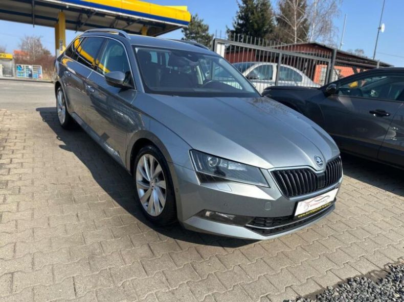 Škoda Superb - hlavní fotka inzerátu