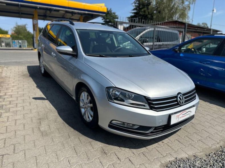 Volkswagen Passat - hlavní fotka inzerátu