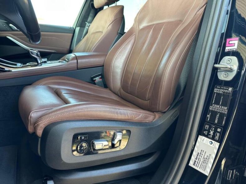 BMW X7 - hlavní fotka