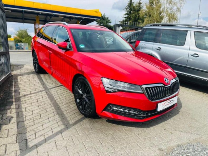 Škoda Superb - hlavní foto