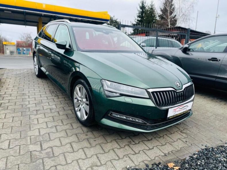Škoda Superb - hlavní foto