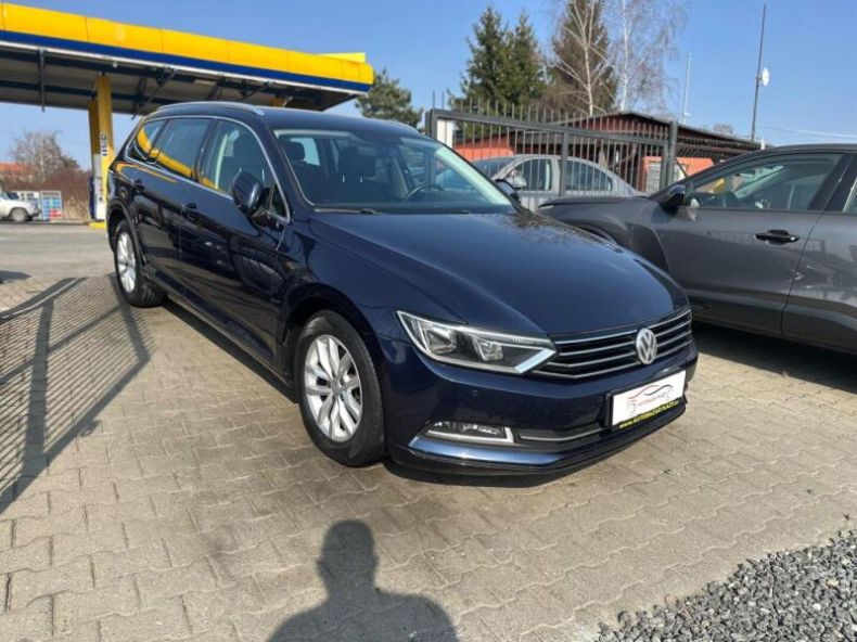 Volkswagen Passat - hlavní fotka inzerátu