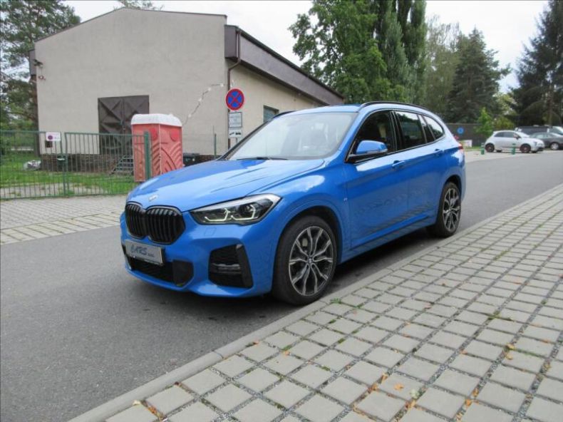 BMW X1 - hlavní foto