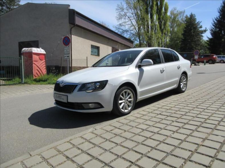 Škoda Superb - hlavní fotka inzerátu