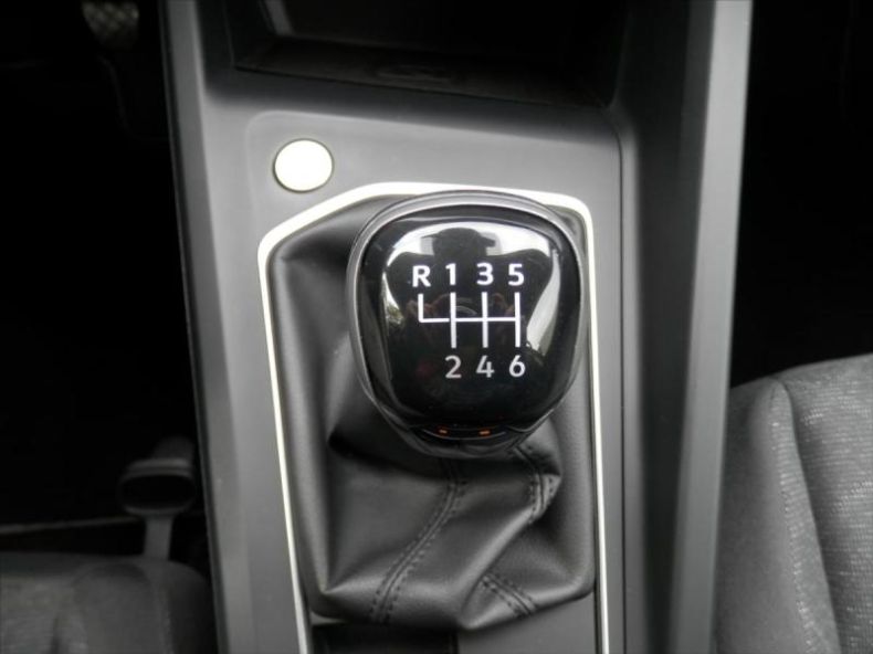 Volkswagen Golf - hlavní fotka