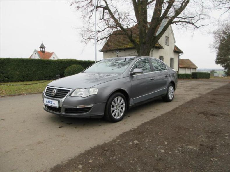 Volkswagen Passat - hlavní foto
