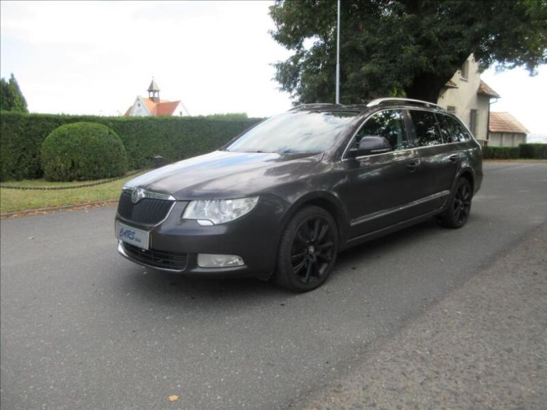 Škoda Superb - hlavní foto