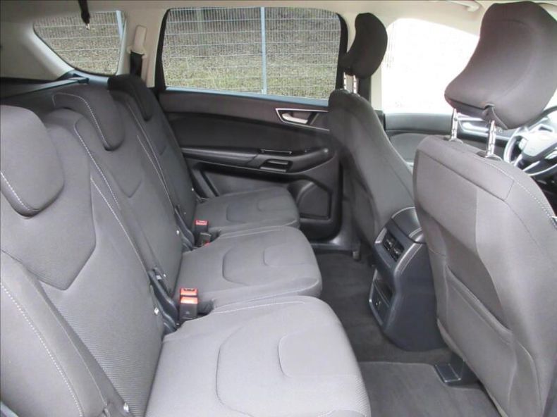 Ford S-MAX - hlavní fotka