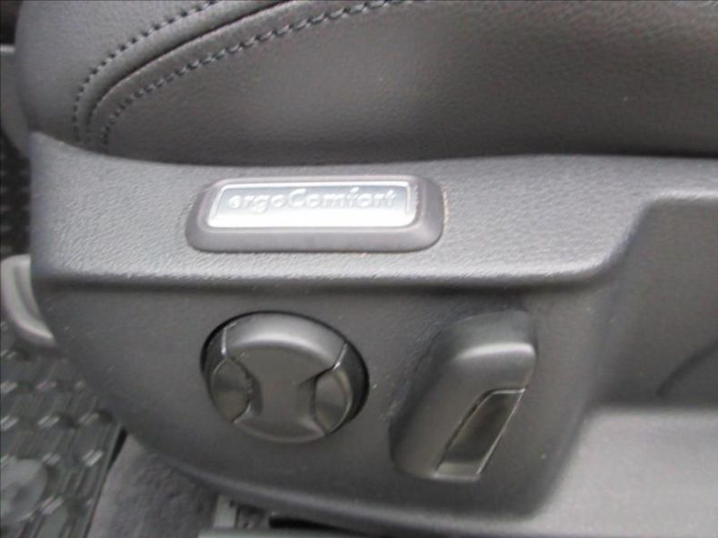 Volkswagen Passat - hlavní fotka