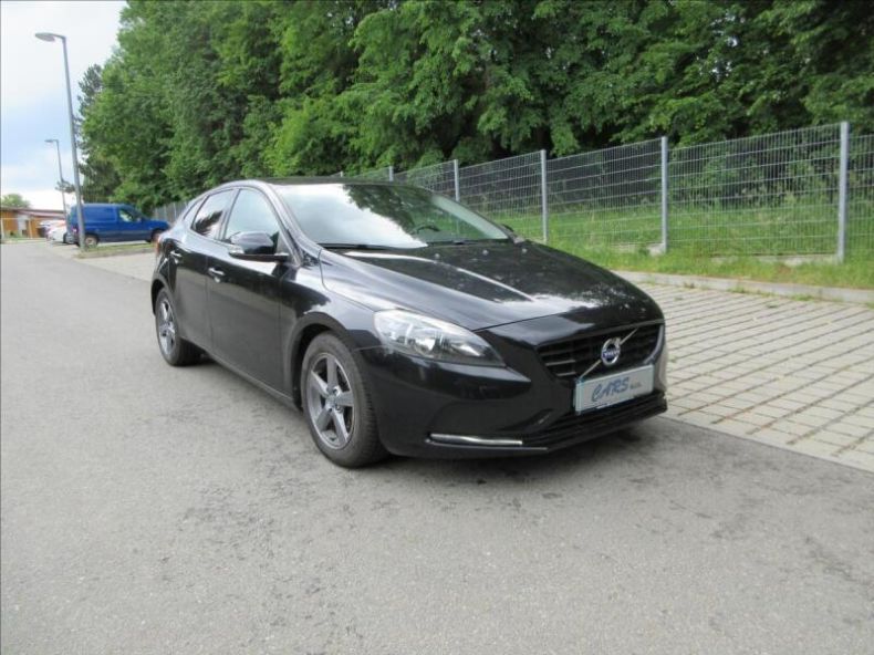 Volvo V40 - hlavní fotka