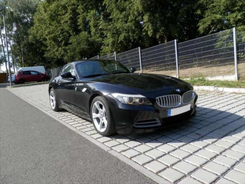 BMW Z4 - hlavní foto