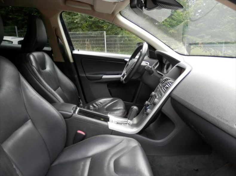 Volvo XC60 - hlavní fotka