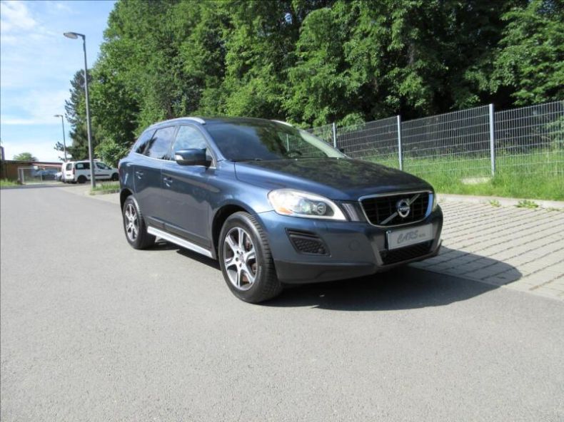Volvo XC60 - hlavní foto
