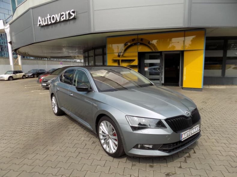 Škoda Superb - hlavní foto