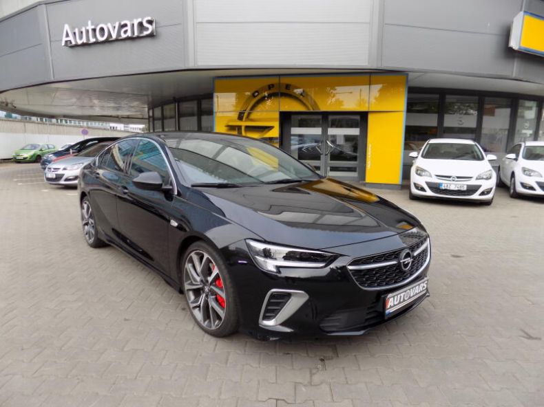 Opel Insignia - hlavní foto