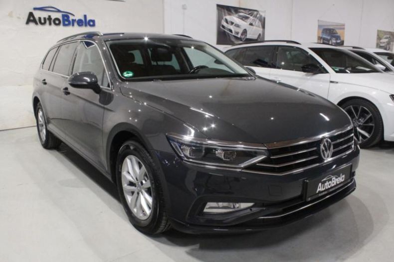 Volkswagen Passat - hlavní foto