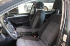 Volkswagen Passat - fotka číslo 16