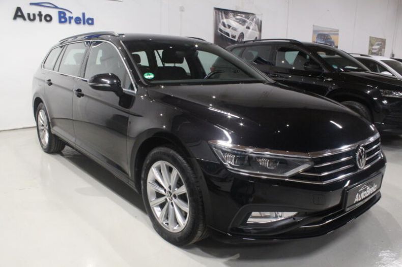 Volkswagen Passat - hlavní foto