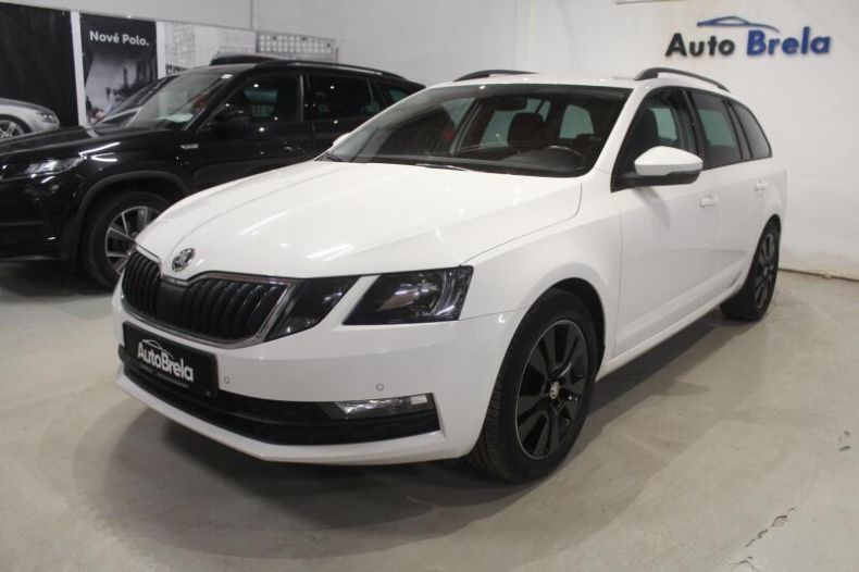 Škoda Octavia - hlavní fotka