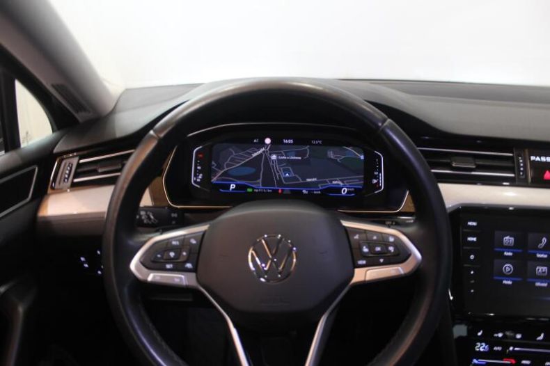Volkswagen Passat - hlavní fotka