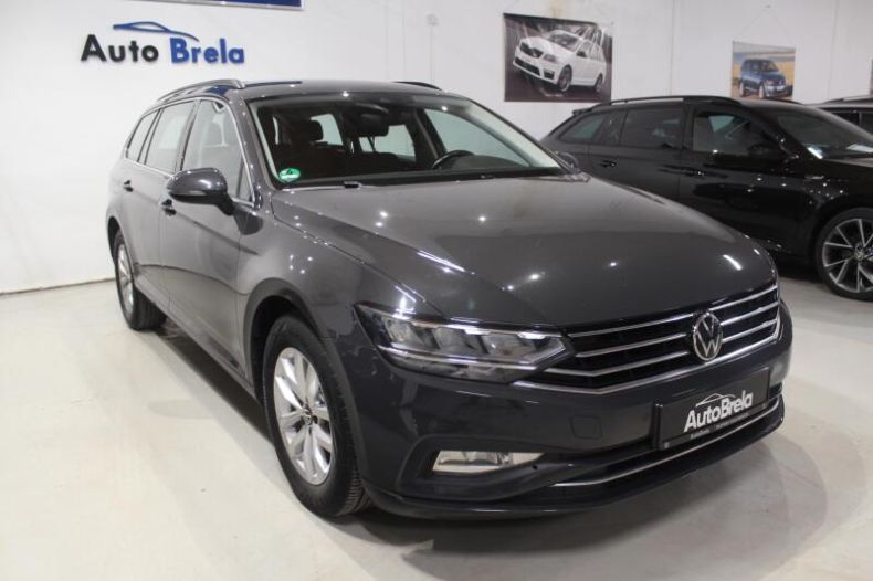 Volkswagen Passat - hlavní foto