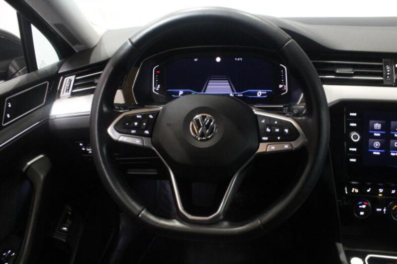Volkswagen Passat - hlavní fotka