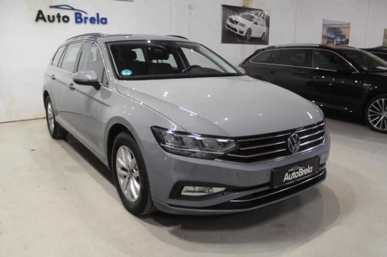 Volkswagen Passat - hlavní fotka inzerátu