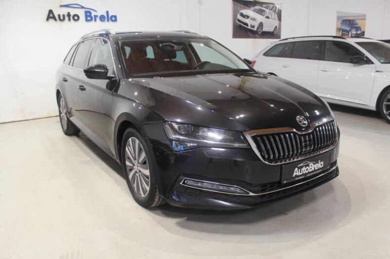 Škoda Superb - hlavní foto