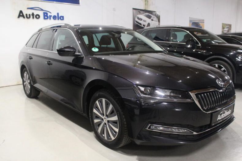 Škoda Superb - hlavní foto
