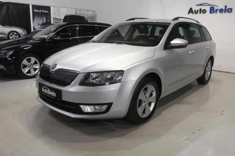 Škoda Octavia - hlavní fotka