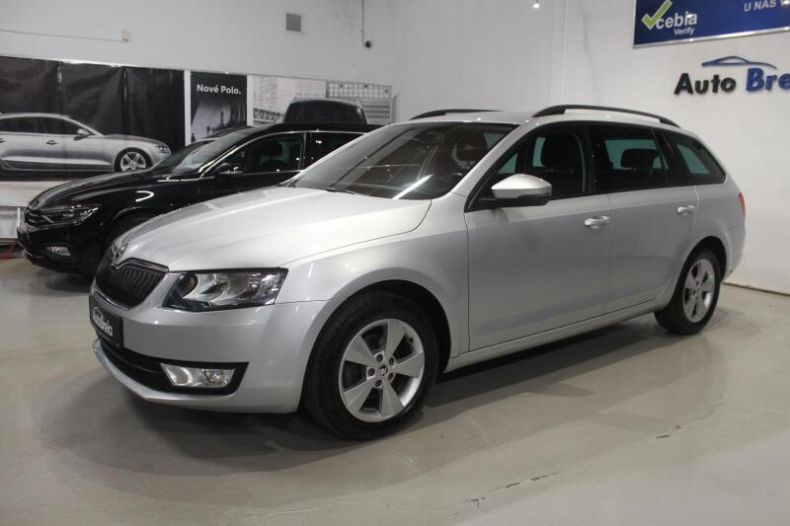 Škoda Octavia - hlavní fotka