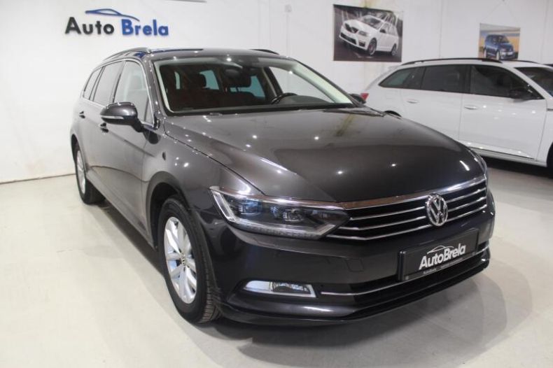 Volkswagen Passat - hlavní foto