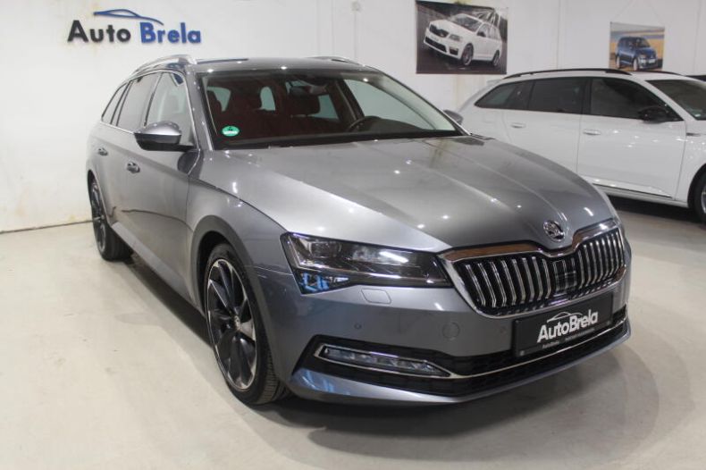 Škoda Superb - hlavní foto