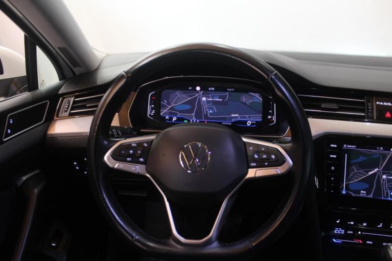 Volkswagen Passat - hlavní fotka