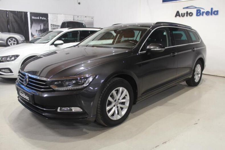 Volkswagen Passat - hlavní fotka