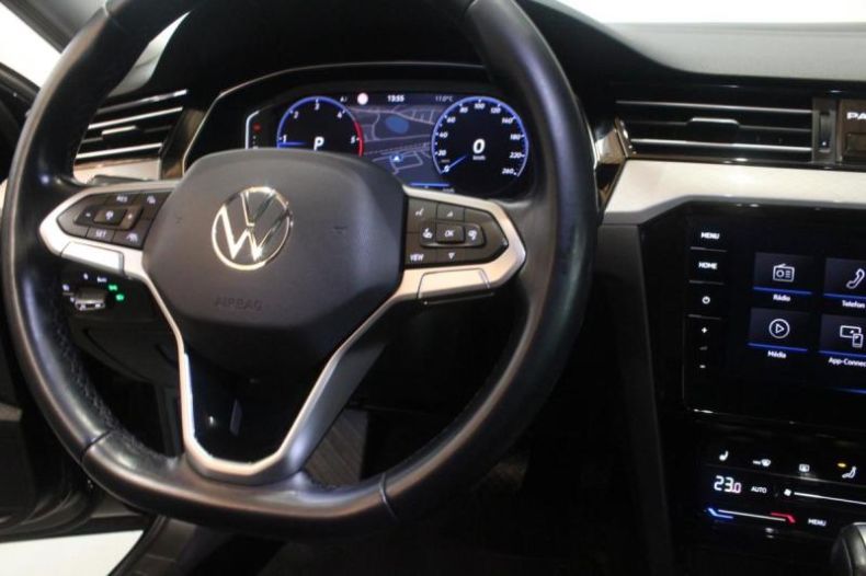 Volkswagen Passat - hlavní fotka