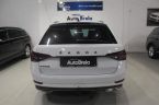 Škoda Superb - fotka číslo 10