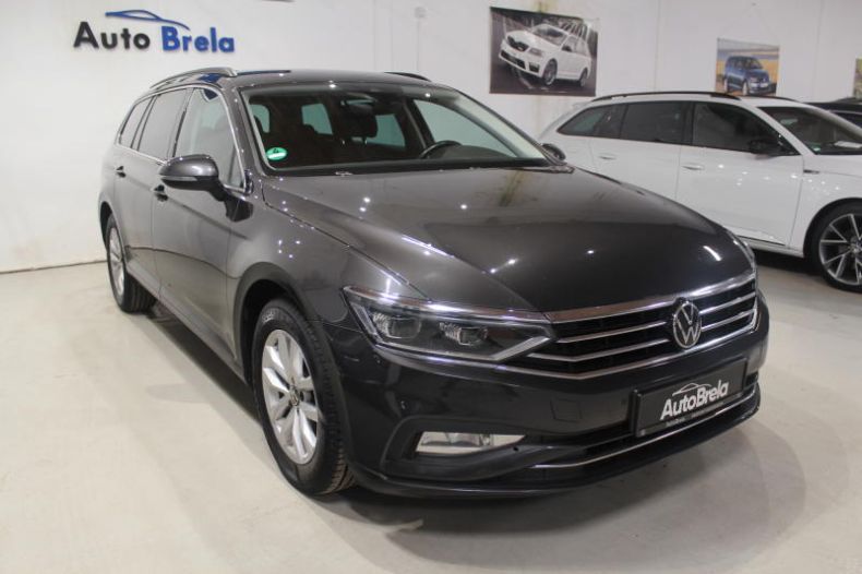 Volkswagen Passat - hlavní fotka inzerátu