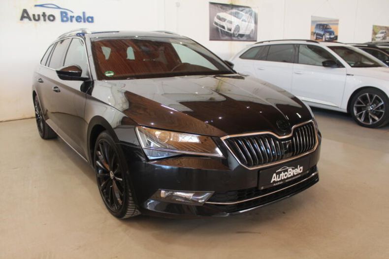 Škoda Superb - hlavní foto
