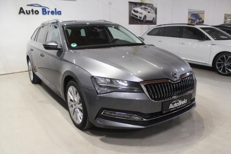 Škoda Superb - hlavní foto