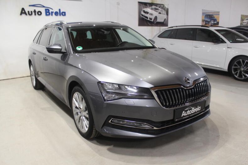 Škoda Superb - hlavní foto