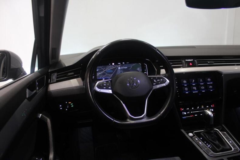 Volkswagen Passat - hlavní fotka