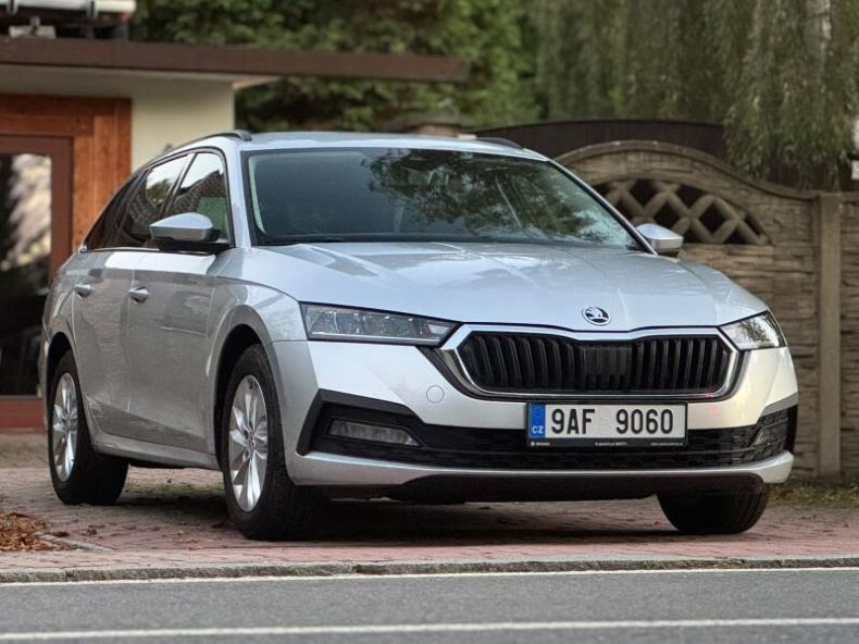 Škoda Octavia - hlavní fotka