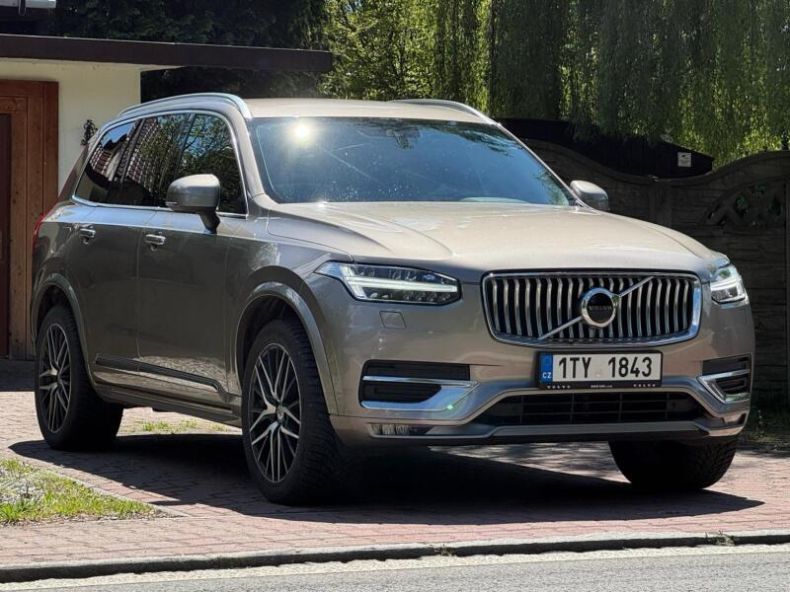 Volvo XC90 - hlavní foto