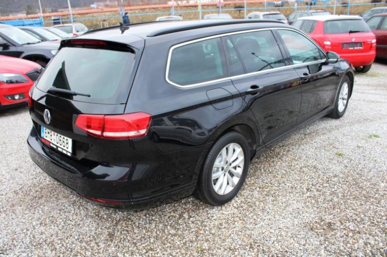 Volkswagen Passat - hlavní fotka