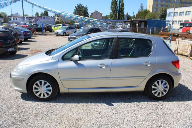Peugeot 307 - hlavní fotka