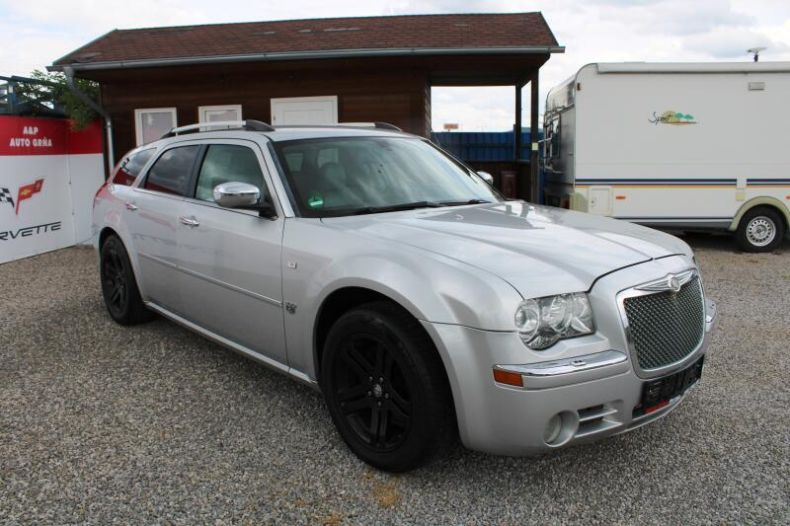 Chrysler 300 - hlavní foto